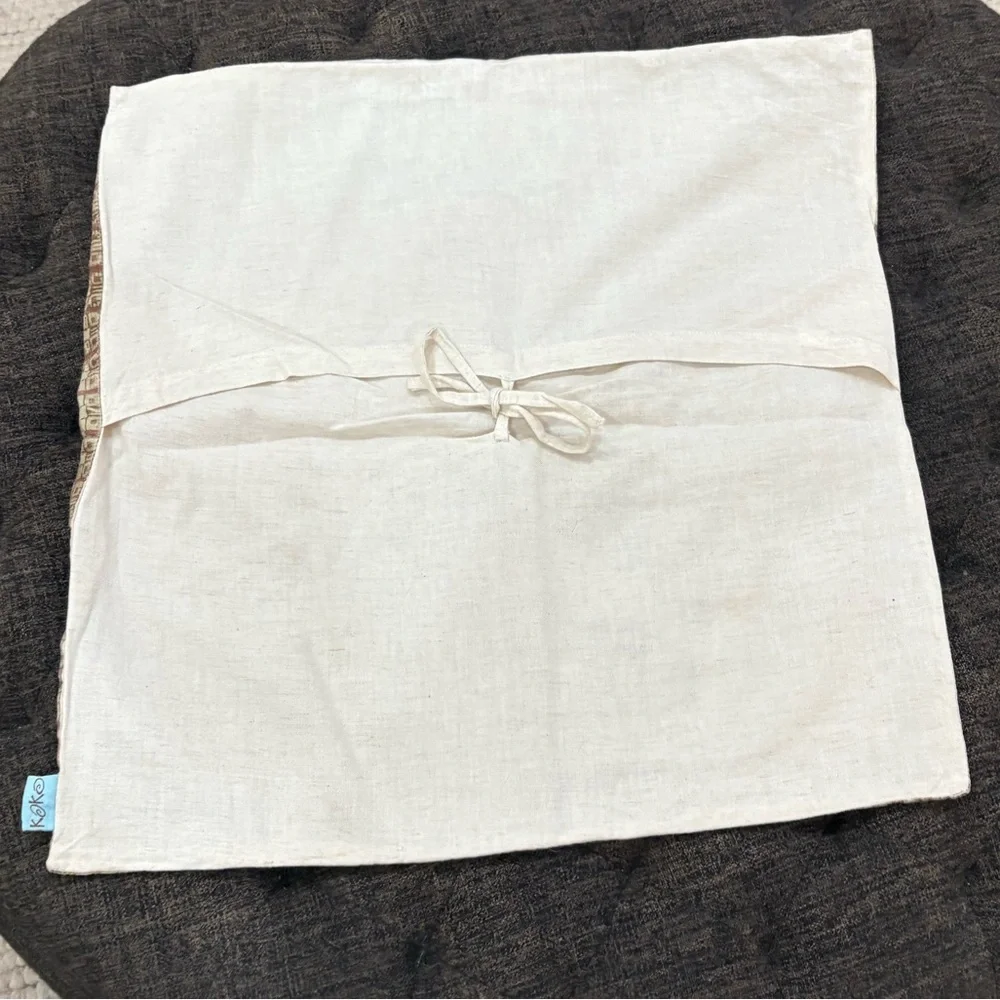 Set of 2 Koko Company Botanica 20” Pillow Covers Linen- Theobroma Cacao Print.